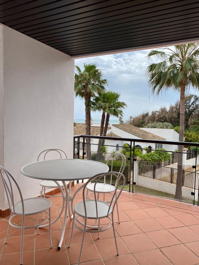 Sunshine Beach Front Complex, Wifi, Modern Casares Eksteriør billede